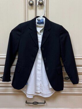 Elite kids size 6 navy blue hunt coat and white Engish show shirt